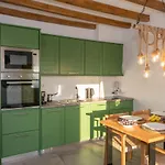 Villav Villa *