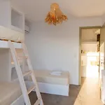 Villav Villa *
