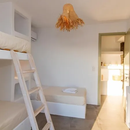 Villav Villa *